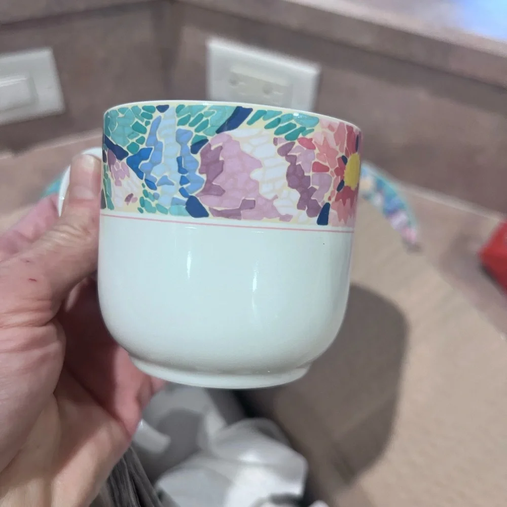 Set of 8 (2 bowls/6 cups) Sango ISLAND FLOWER Vibrant Floral Tableware Set GUC